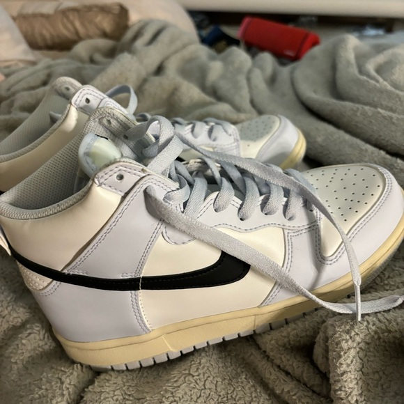 Jordan 1s - Picture 2 of 3